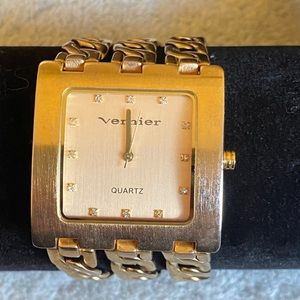 Vernier gold tone ladies watch